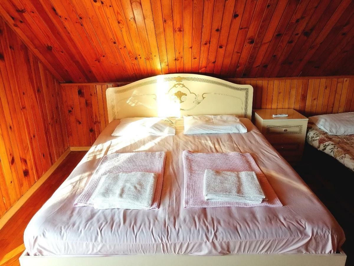 Hotel David Dali House à Batoumi Extérieur photo